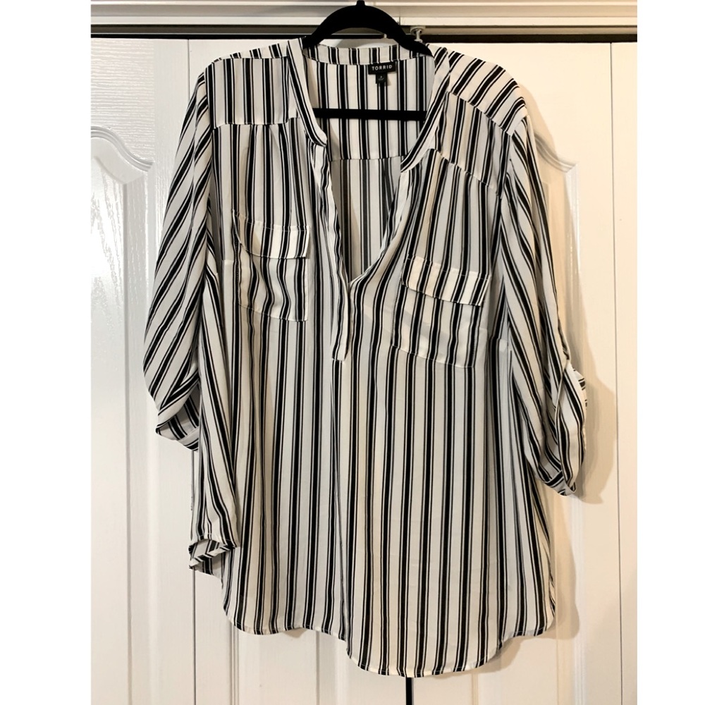 Torrid shirt